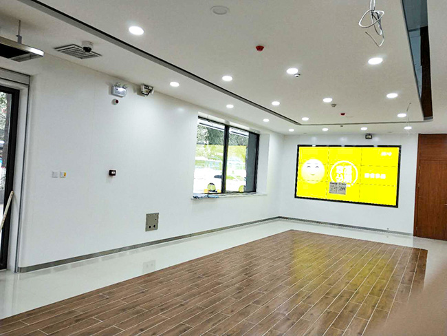 成都宅男视频免费下载与工商银行大厅合作案例