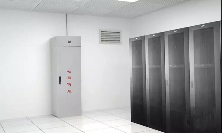 机房装修|机房宅男网在线观看安装